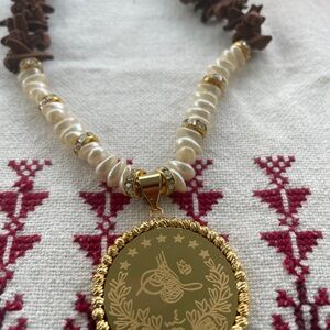 Elegant Boho 24K plated Gold and Pearl Necklace